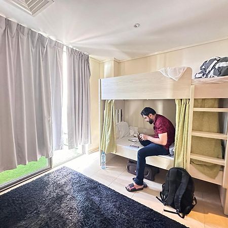 Bollywood Beach Hostel Дубай Экстерьер фото
